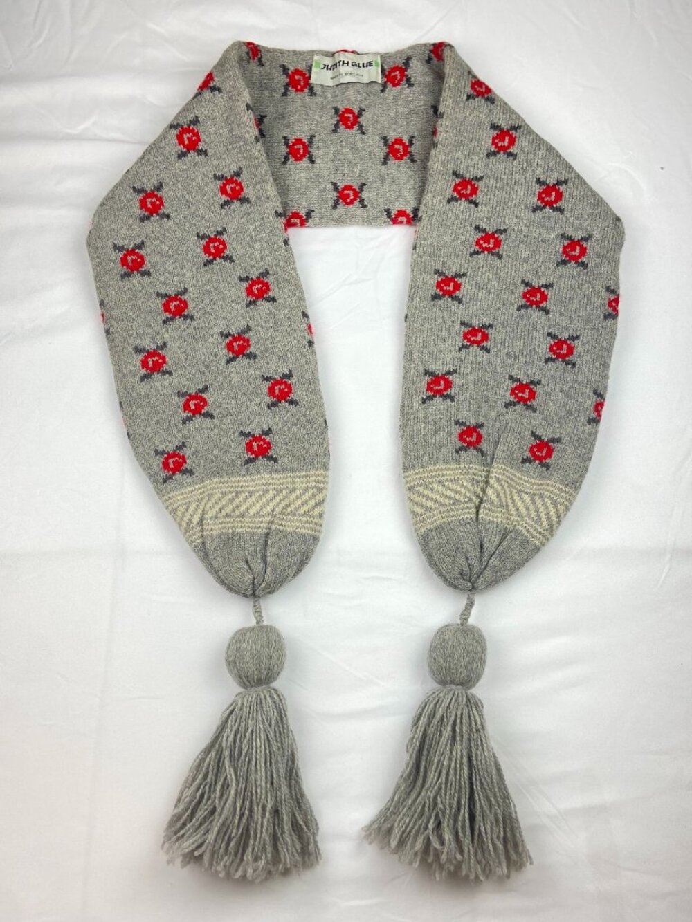 Judith Glue Orkney Knitwear Wool Scarf With Pom Pom Tassle Grey With Red Roses